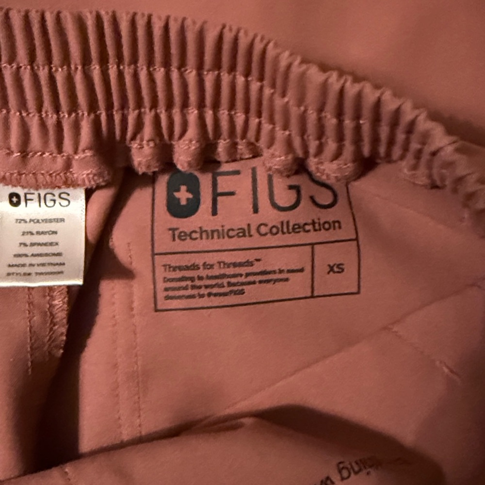 Figs xs yola scrub pants - Picture 2 of 3